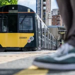 اولین قطار تمام برقی مجهز به باتری بریتانیا شروع به فعالیت کرد