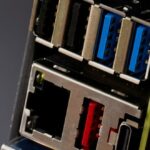 آبی یا قرمز: کدام درگاه USB سریع‌تر است؟